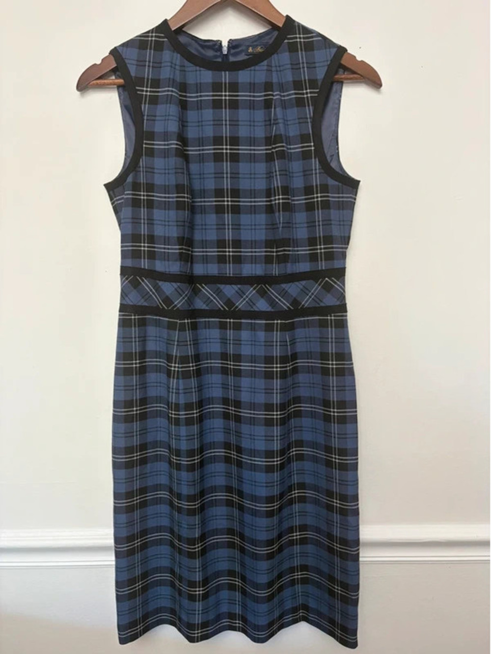 Size 4 Blue Black Plaid Sleeveless Midi Dress